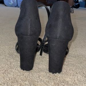 C&M Heels Size 7
